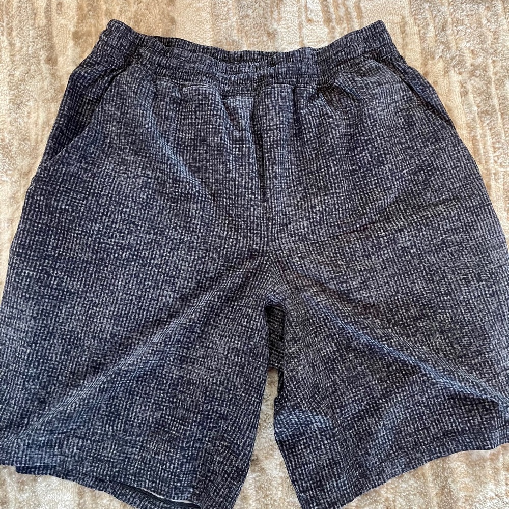 Authentic Lululemon men’s athletic short